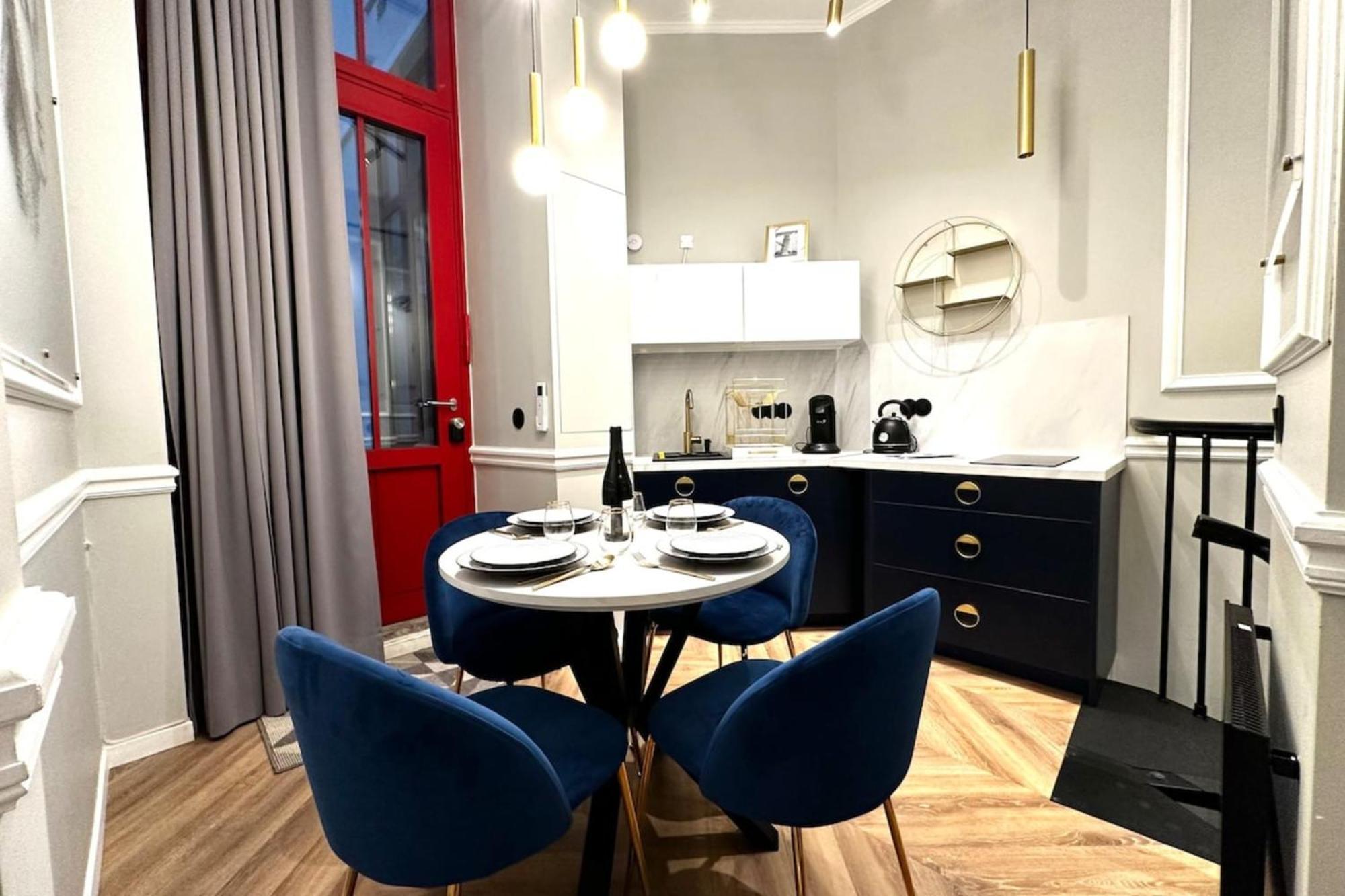 Palais Royal - Chez Lucas *