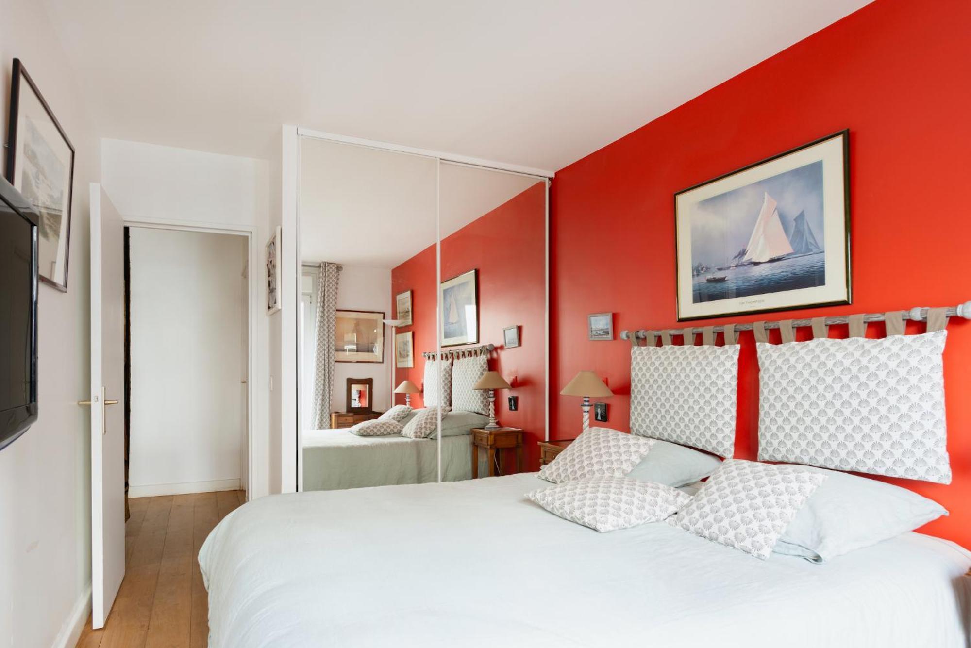 Apartment Eiffel Tower Elegant