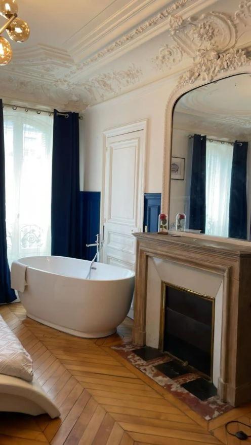 Apartment Guest Nearby Champs Elysees *