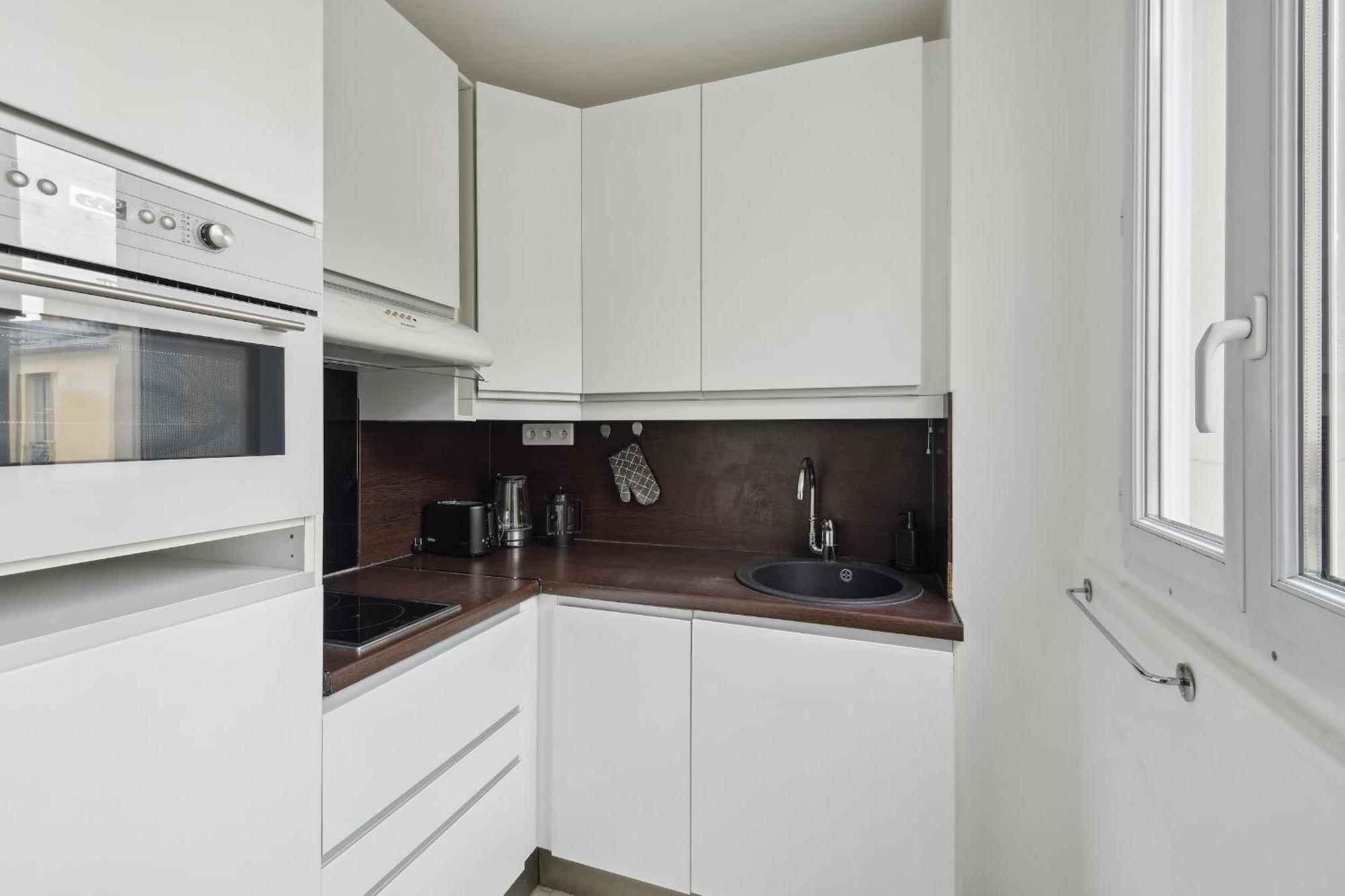 Apartment 1br Near Historic Sites - Cityapartmentstay Paris