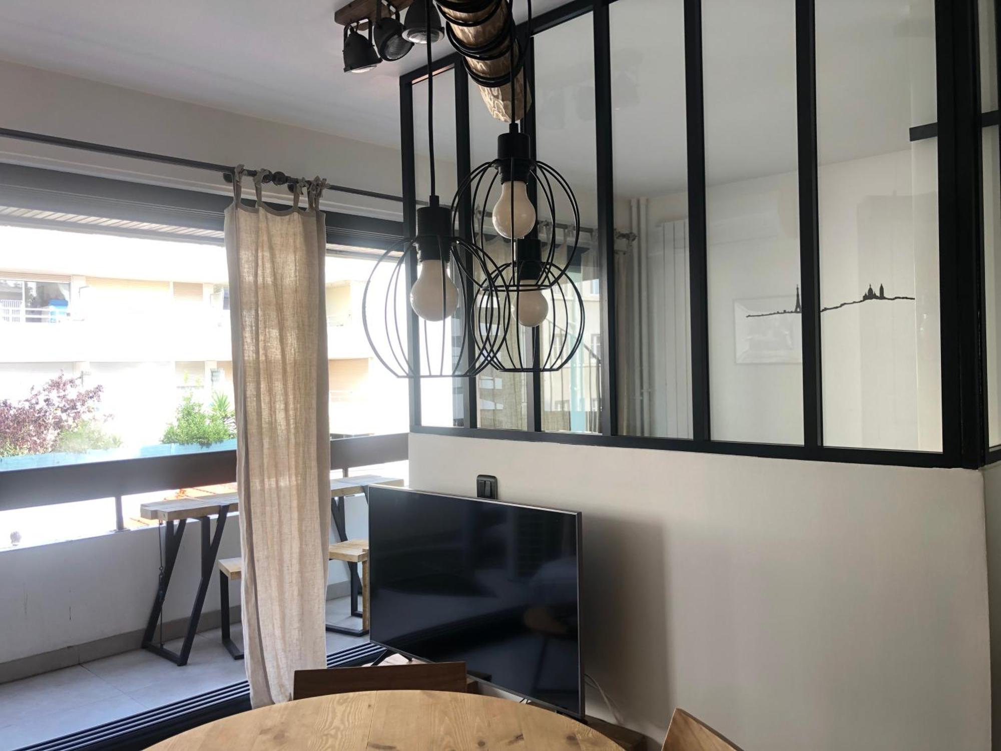 Studio 118 Rue Saint Charles 15