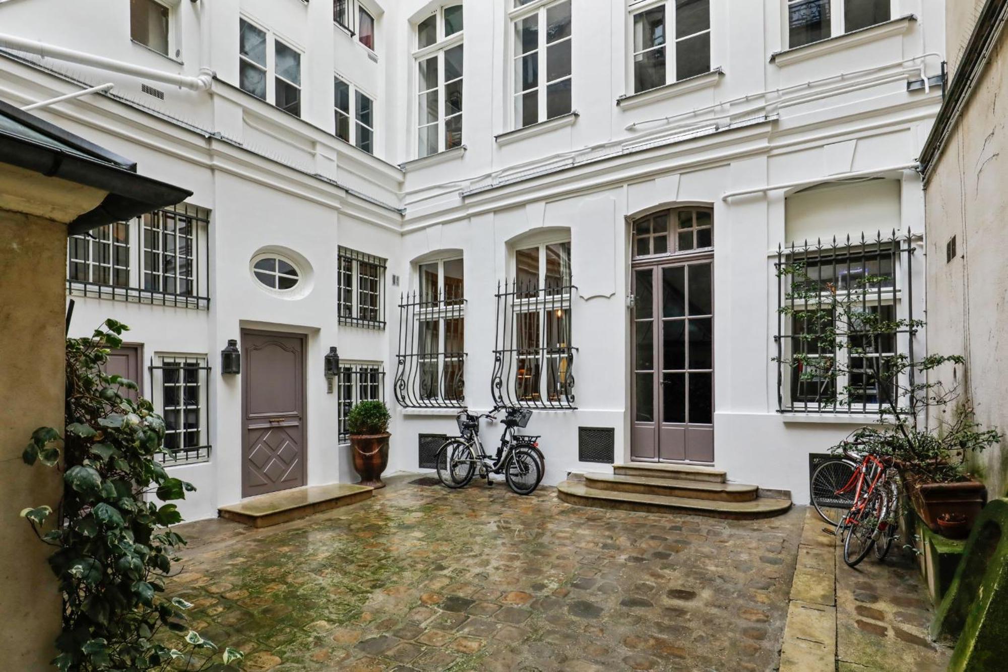 Studio Place Des Vosges - Cityapartmentstay *