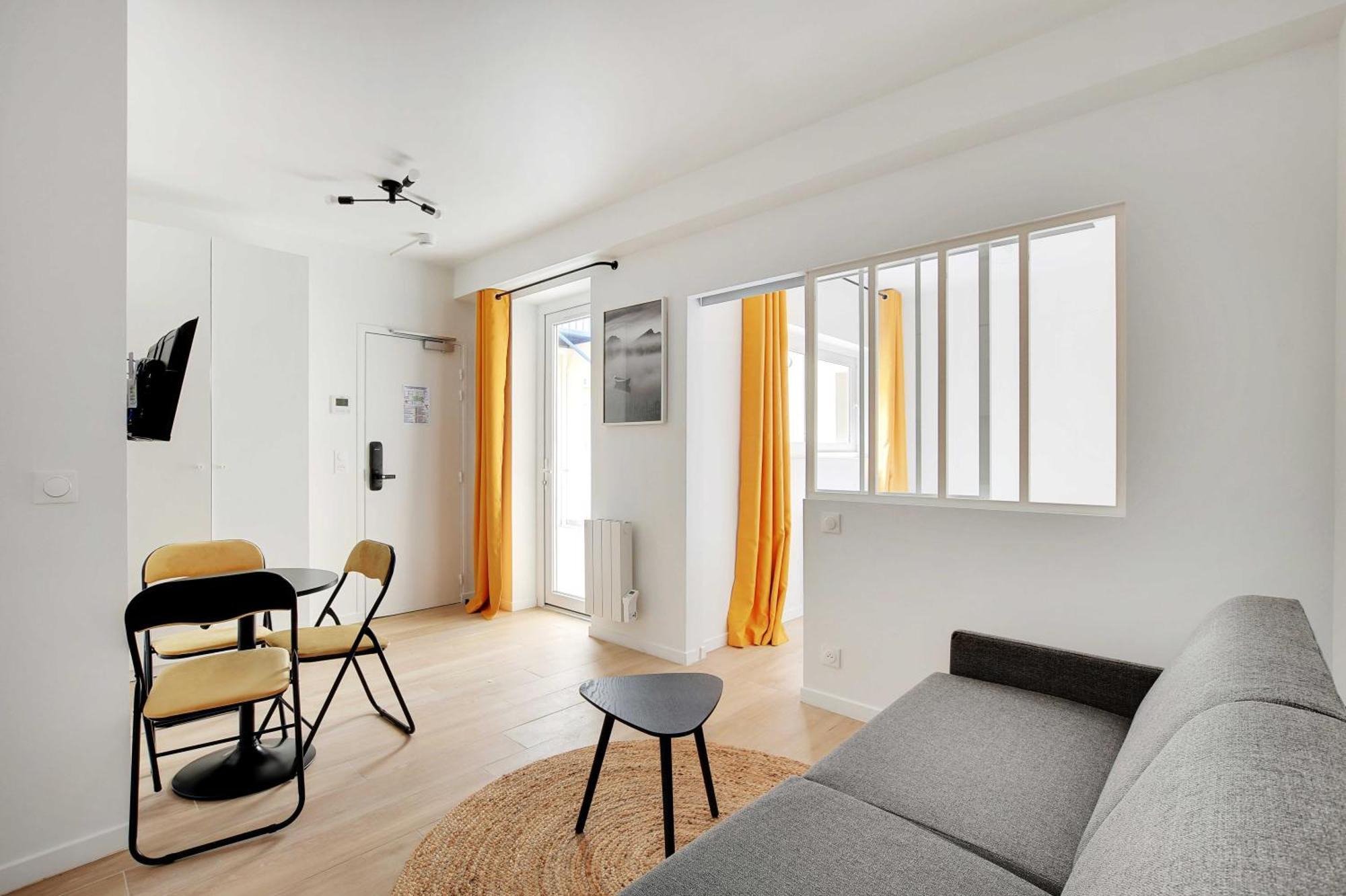 Republique Holiday home *