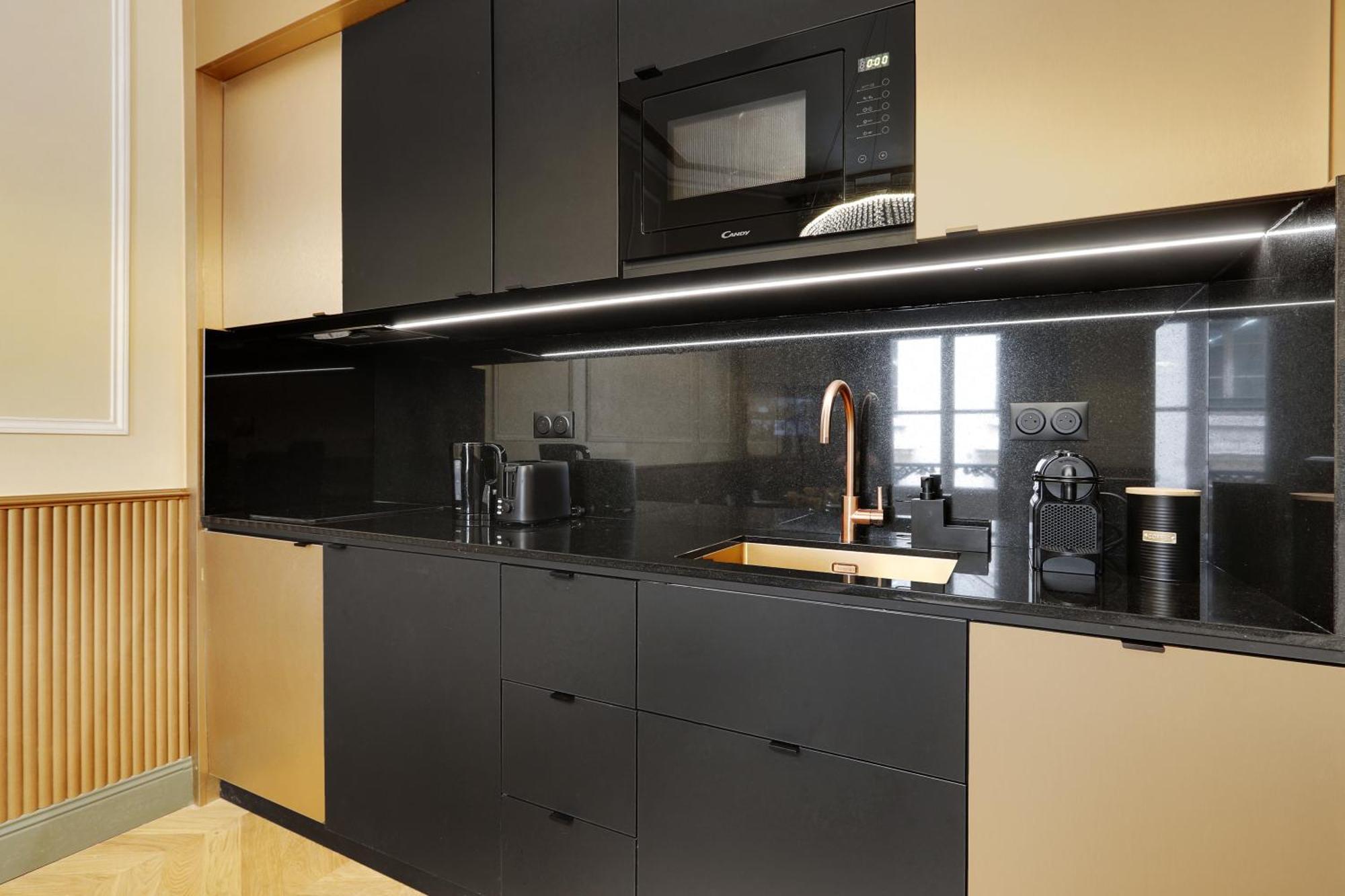 Apartment Pick A Flat's In La Madeleine-opera - Rue De L'arcade Paris