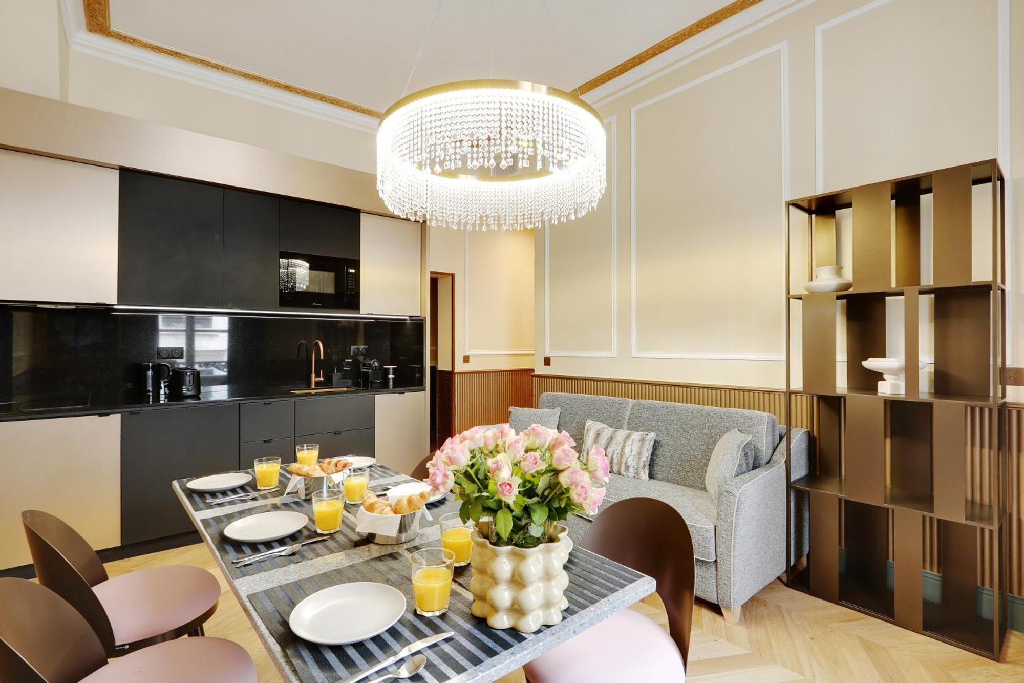Pick A Flat's In La Madeleine-opera - Rue De L'arcade Paris