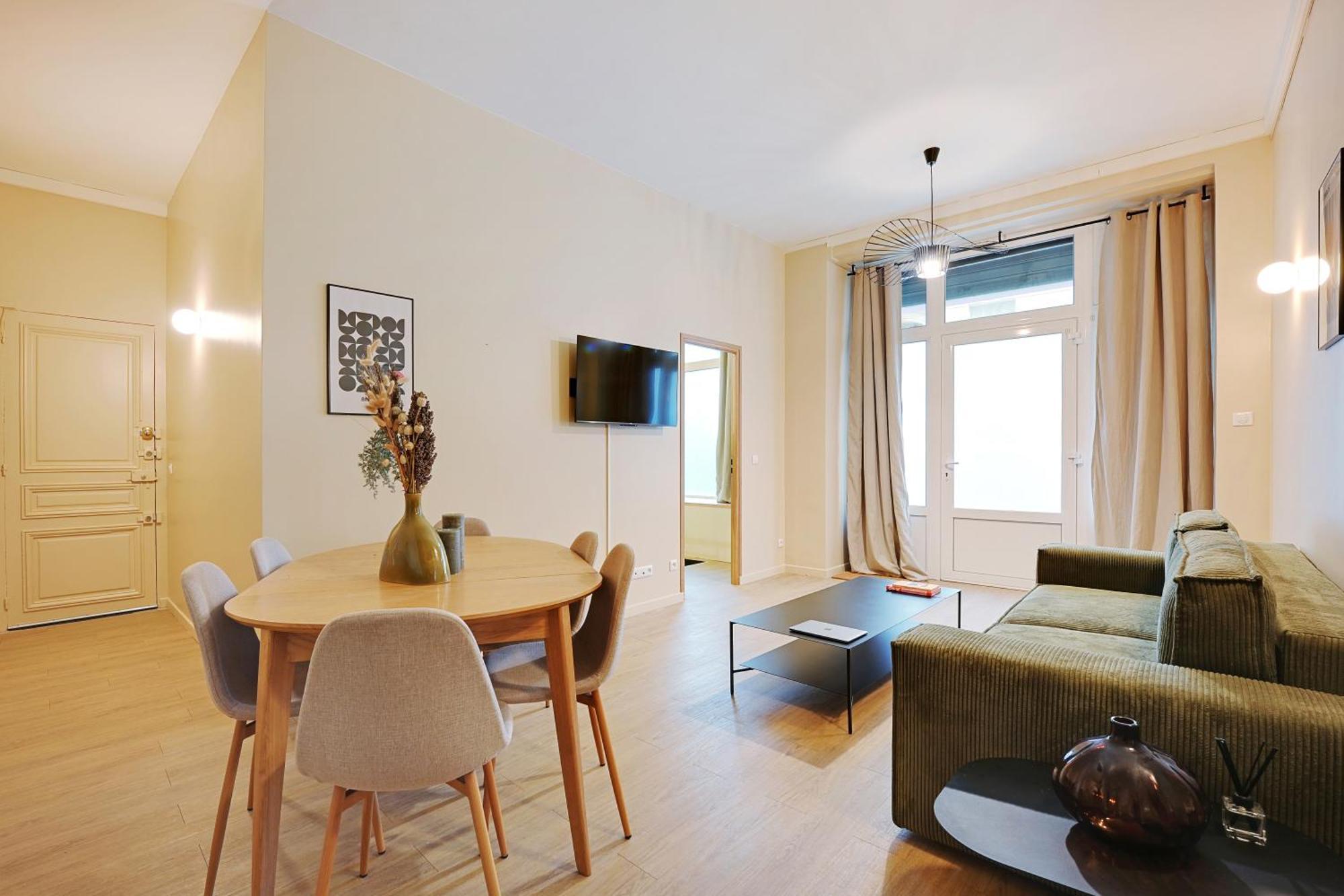 Charming Flat, Quartier Latin With A Private Cinema * Paris