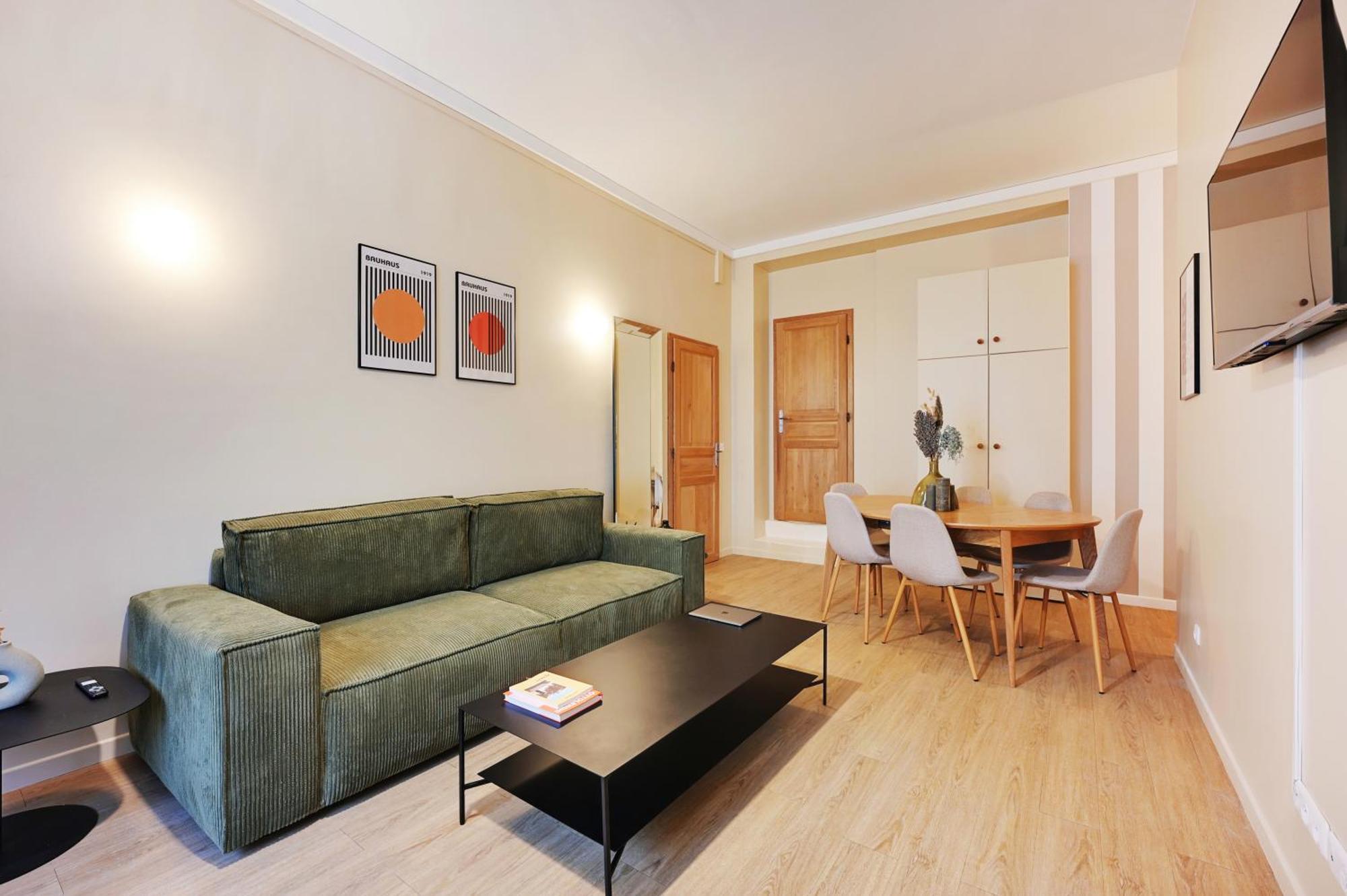 Charming Flat, Quartier Latin With A Private Cinema Apartment *