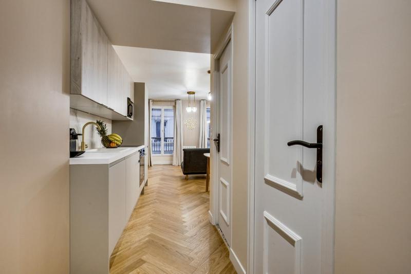 222 Allenby - Superbe A Appartamento