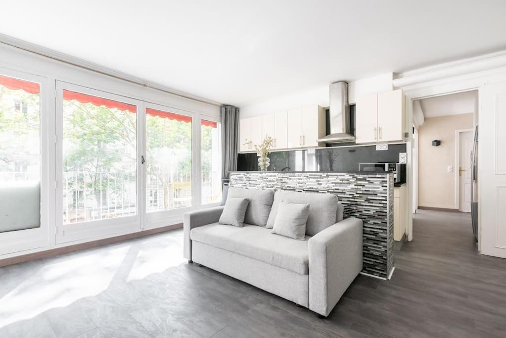 Ensoleille Buttes Chaumont - Iii Appartamento *