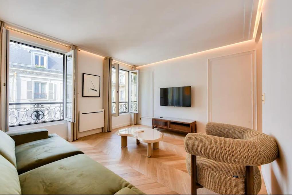De Luxe Pres Des Champs Elysees * Parigi