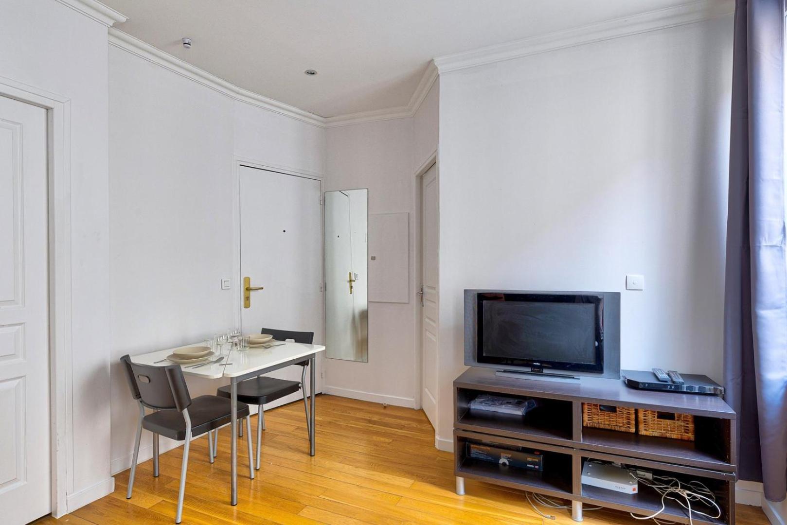 316 Biot 6 - Superb In Paris