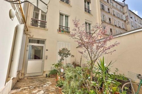 Paris9 Apartment