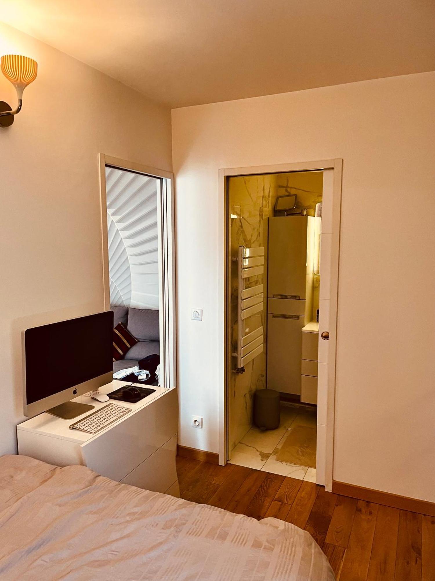 Appartamento Jolie 2 Pieces Avec Balcon 15 Eme Parigi