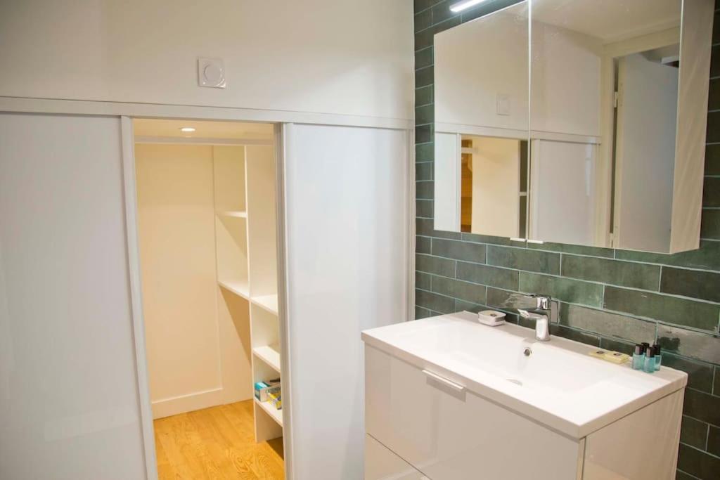 Apartment Modern Loft Saint Germain Luxembourg Odeon Paris