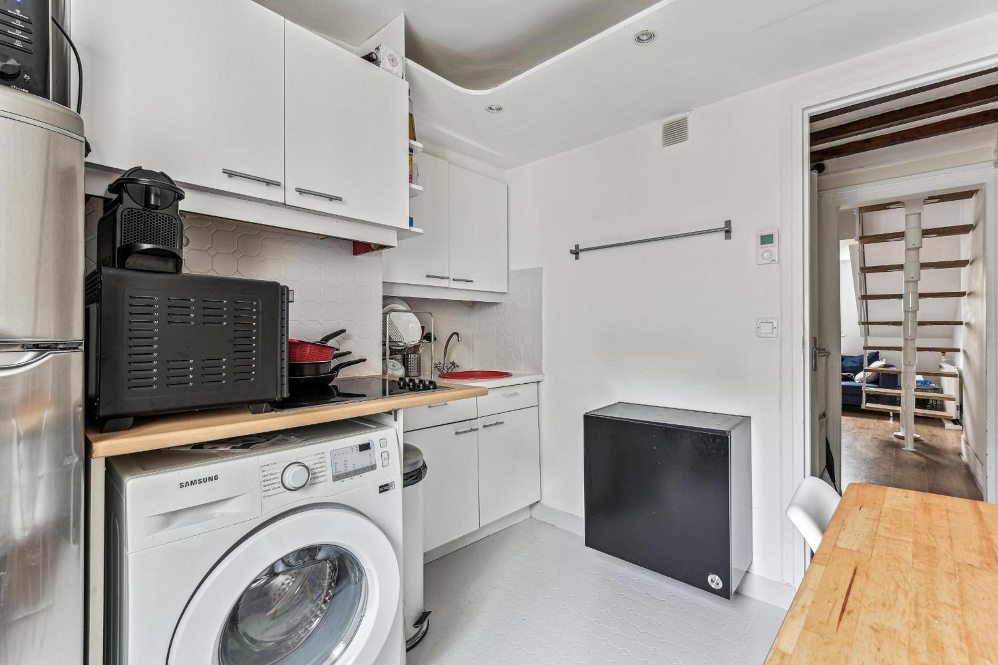 Magnifique Appart Duplex Metro 2pers Parigi