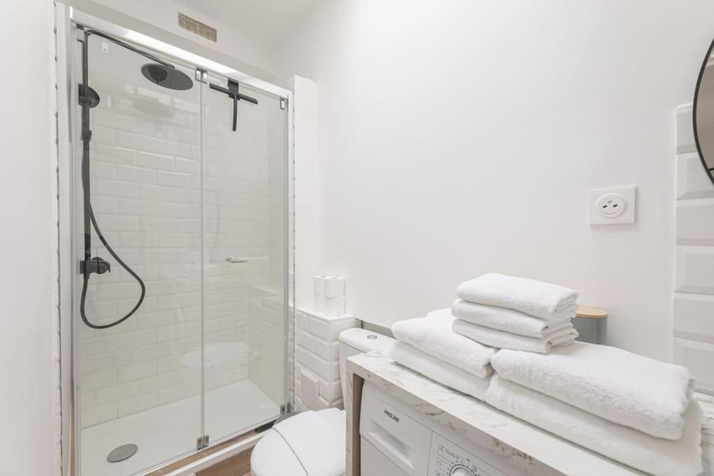 1 Bedroom # 14 # Alesia Parigi