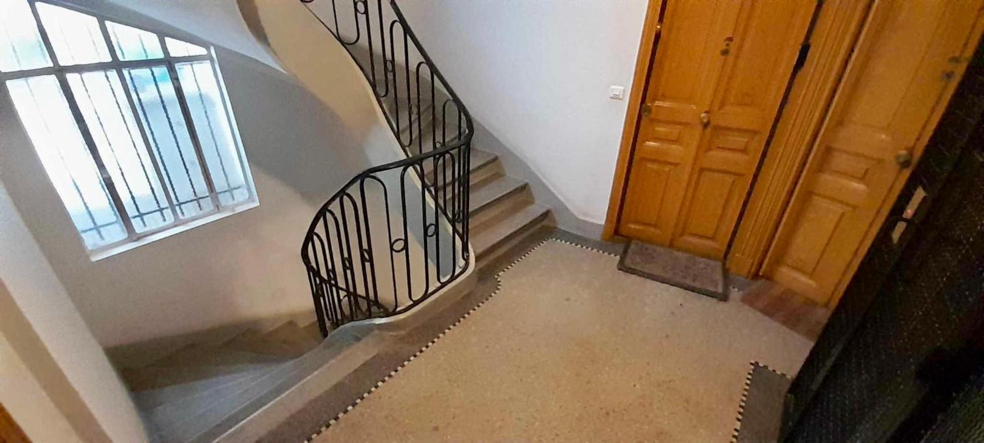 Appartamento Avec Balcon Dans Calme Avec Gardien -