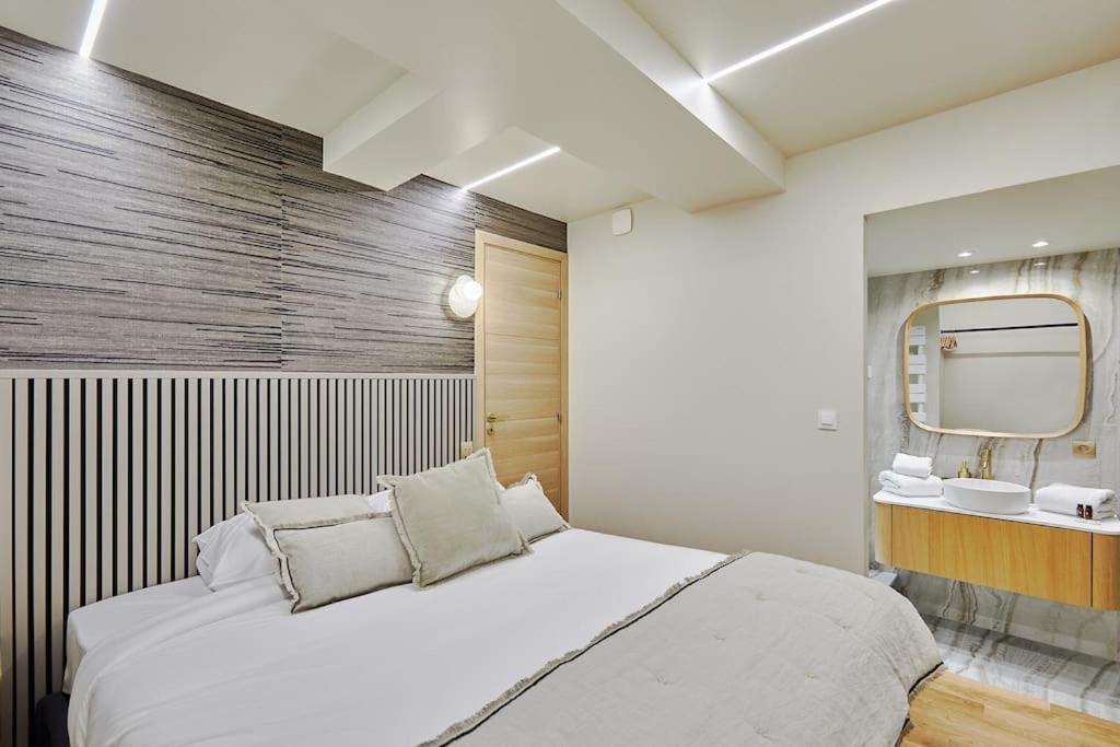 Le Marais Place Des Vosges By Prestige Parigi