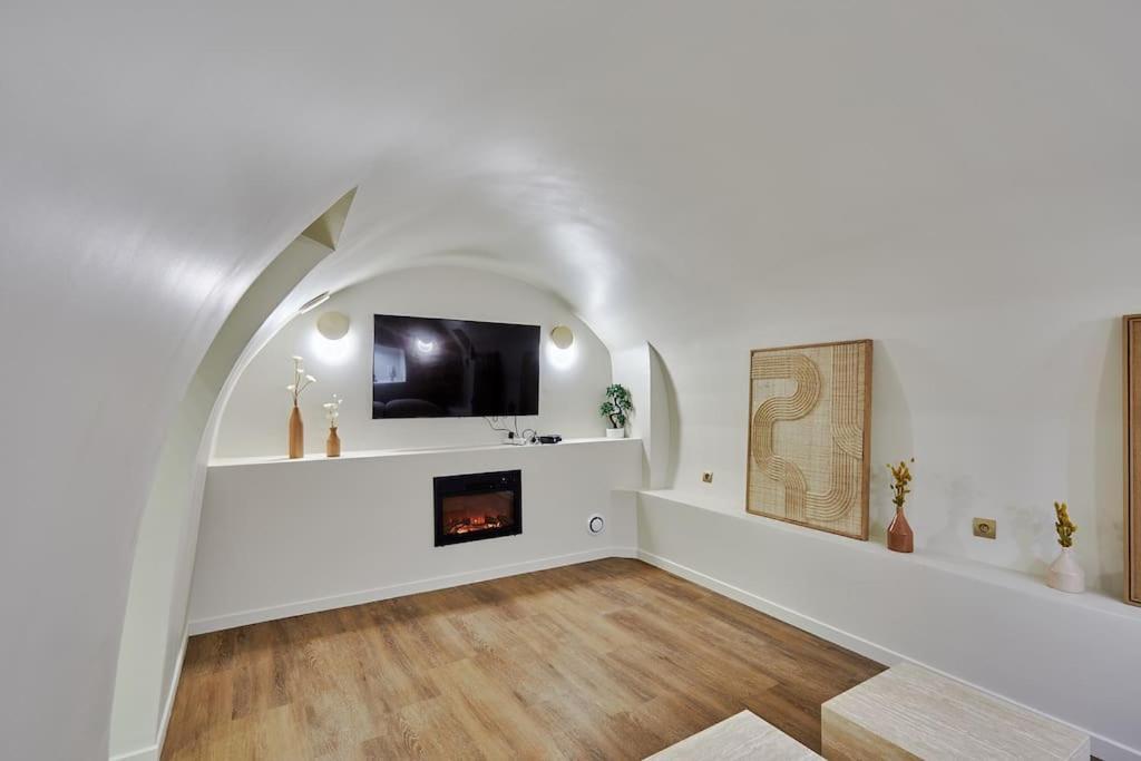 Le Marais Place Des Vosges By Prestige Appartamento *