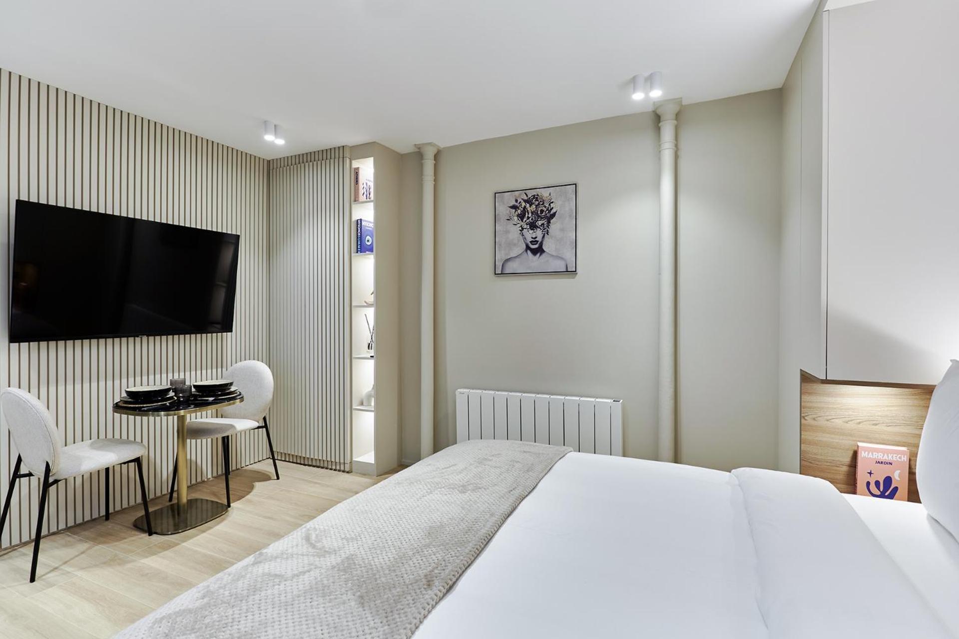 Center Of By Prestige Apartment Paris