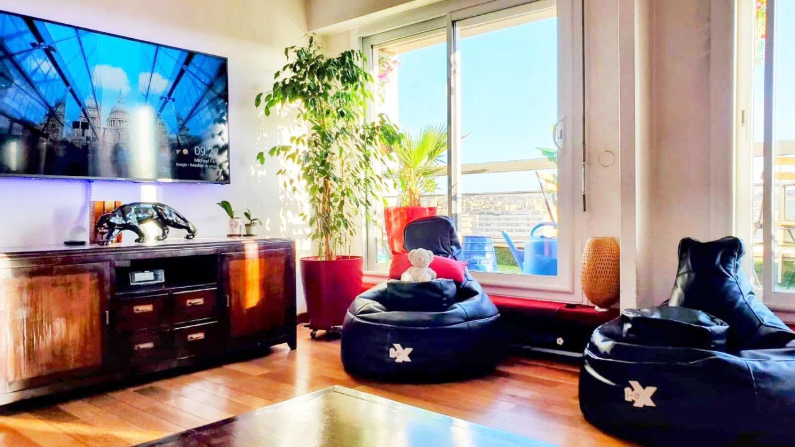 Dernier Etage, 108m2, Vue Panoramique Appartamento Parigi