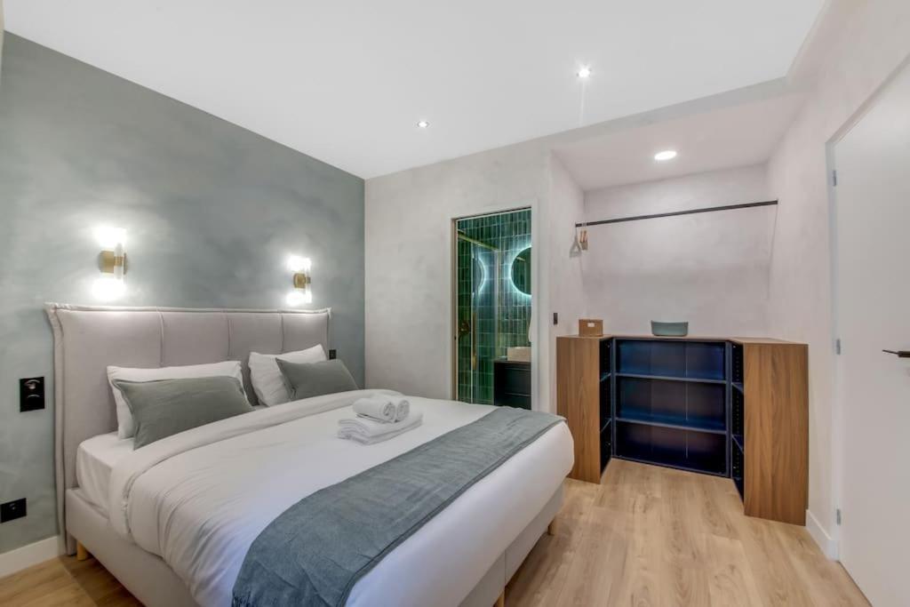 Luxueuse Maisonnette Au Coeur De Batignolles 17eme Casa vacanze Parigi