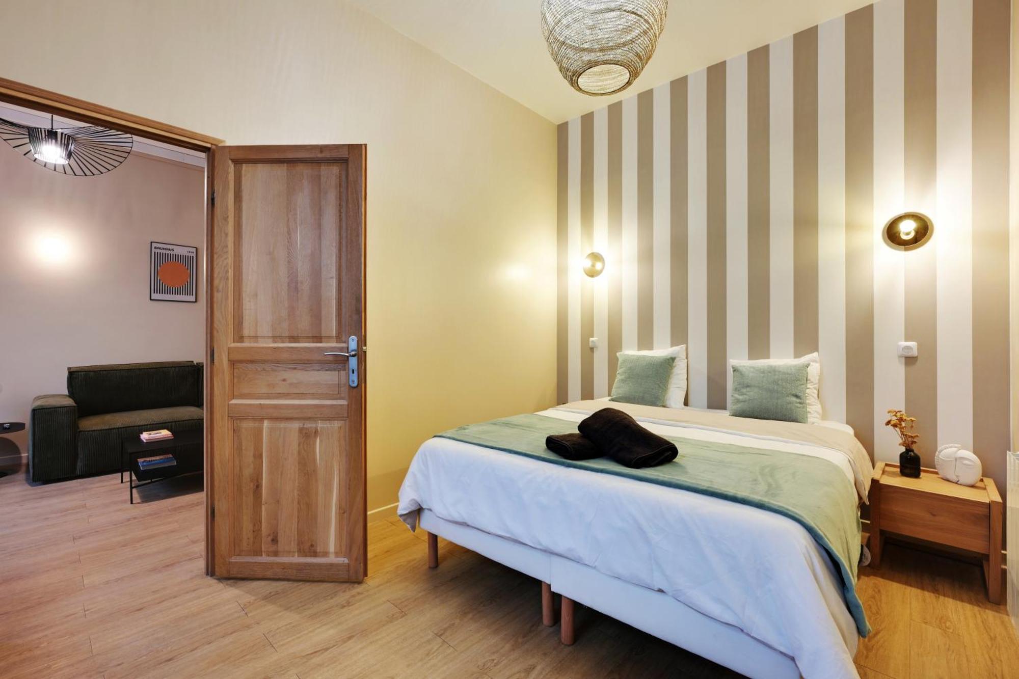 Charming Flat, Quartier Latin With A Private Cinema Paris