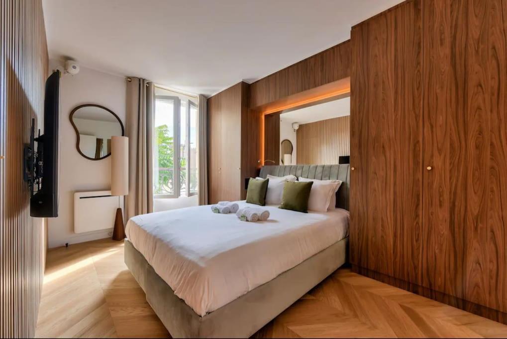 Appartamento De Luxe Pres Des Champs Elysees Parigi