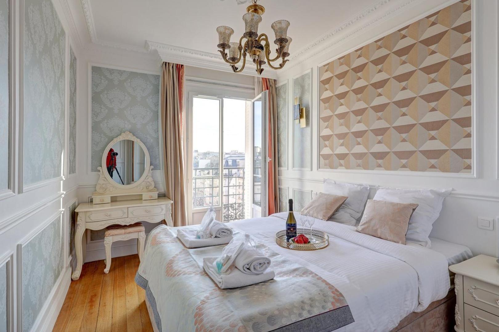 658 Estelle - Luxury * Paris