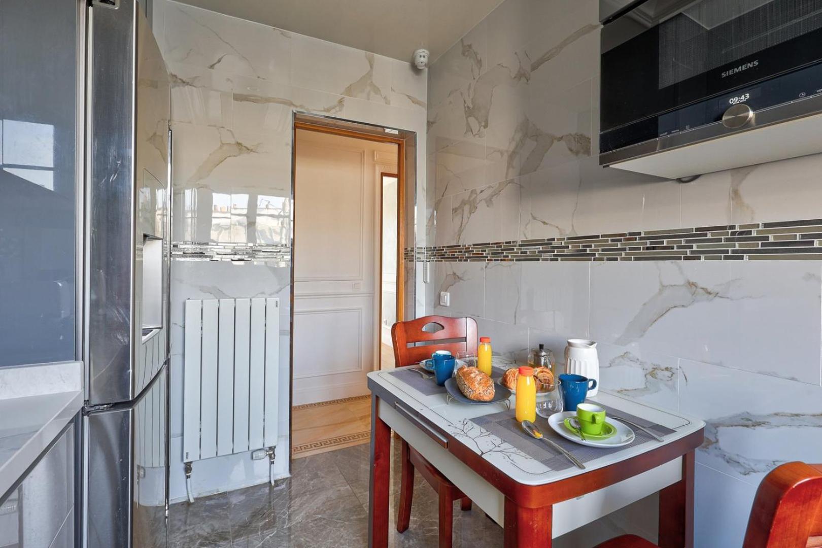 658 Estelle - Luxury Apartment