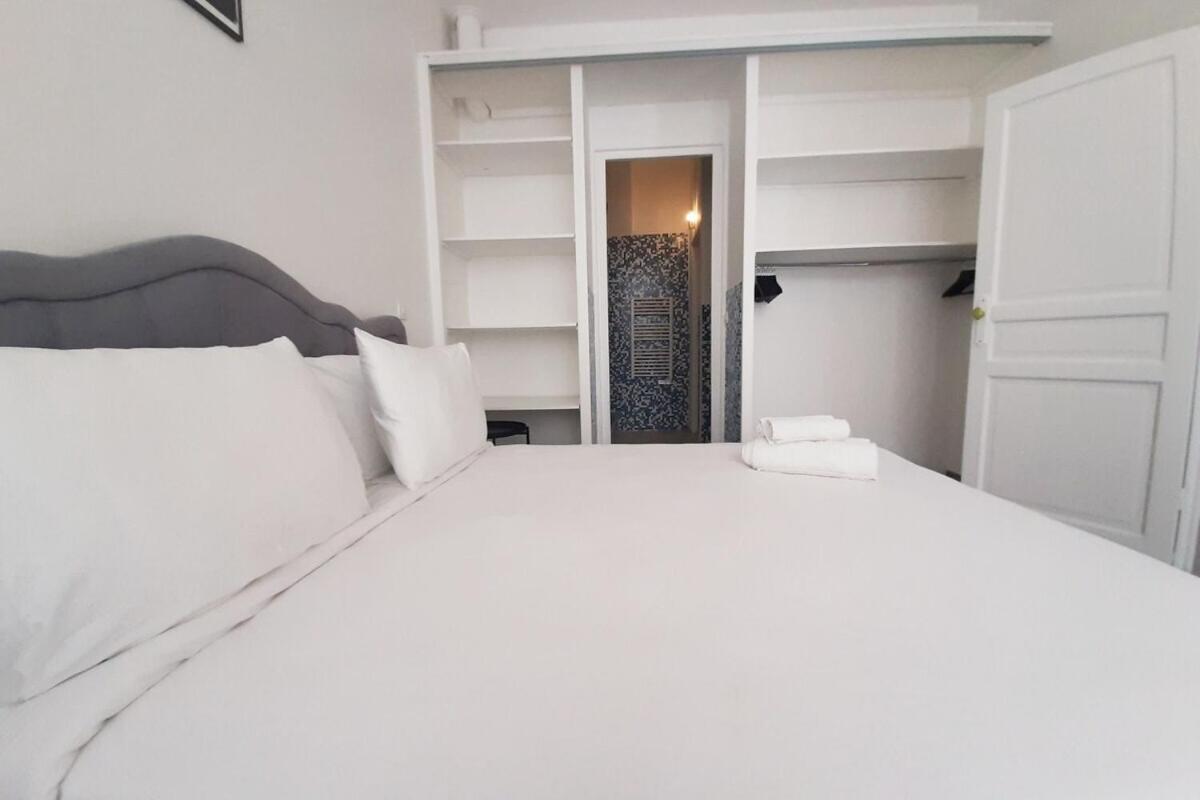 Apartment Sweet In Montmartre *