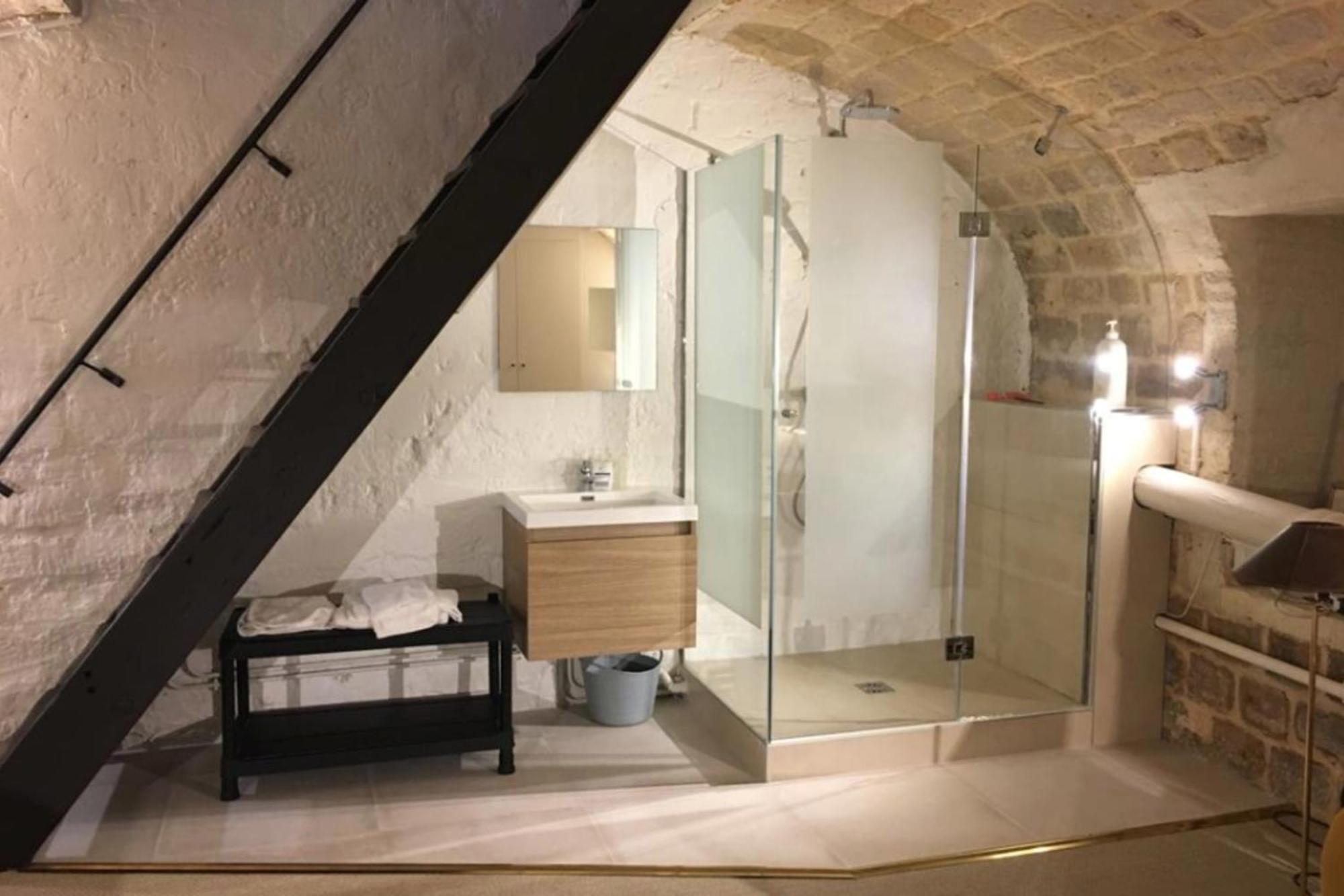 Appartamento 70m2 Loft In The 10th Arrondissement Parigi