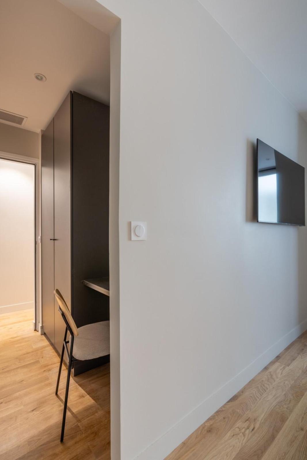 Modern And Elegant 1bd Near Montmartre Parigi