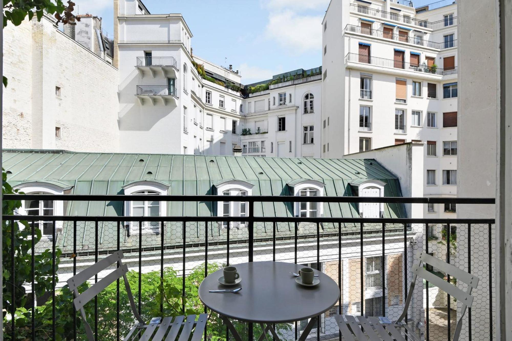 Bright For 2 - Champs-elysees Apartment *