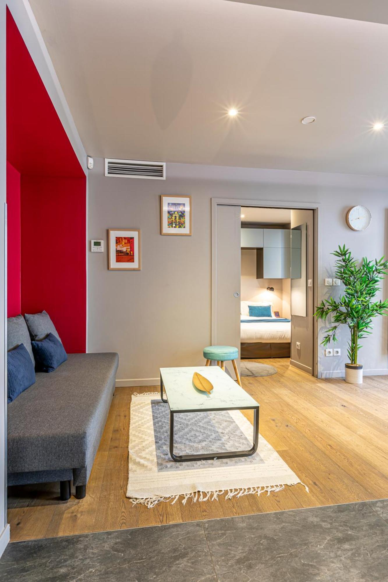Cardinet Apartment