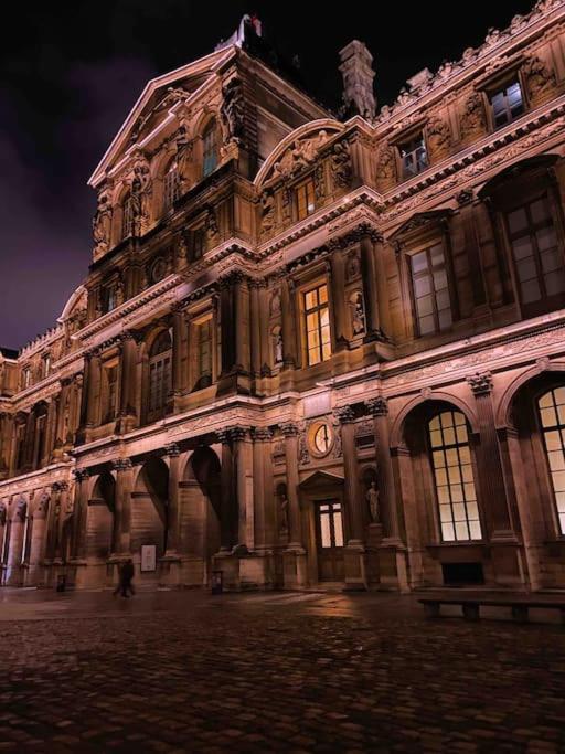 Chic Montmartre Opera *