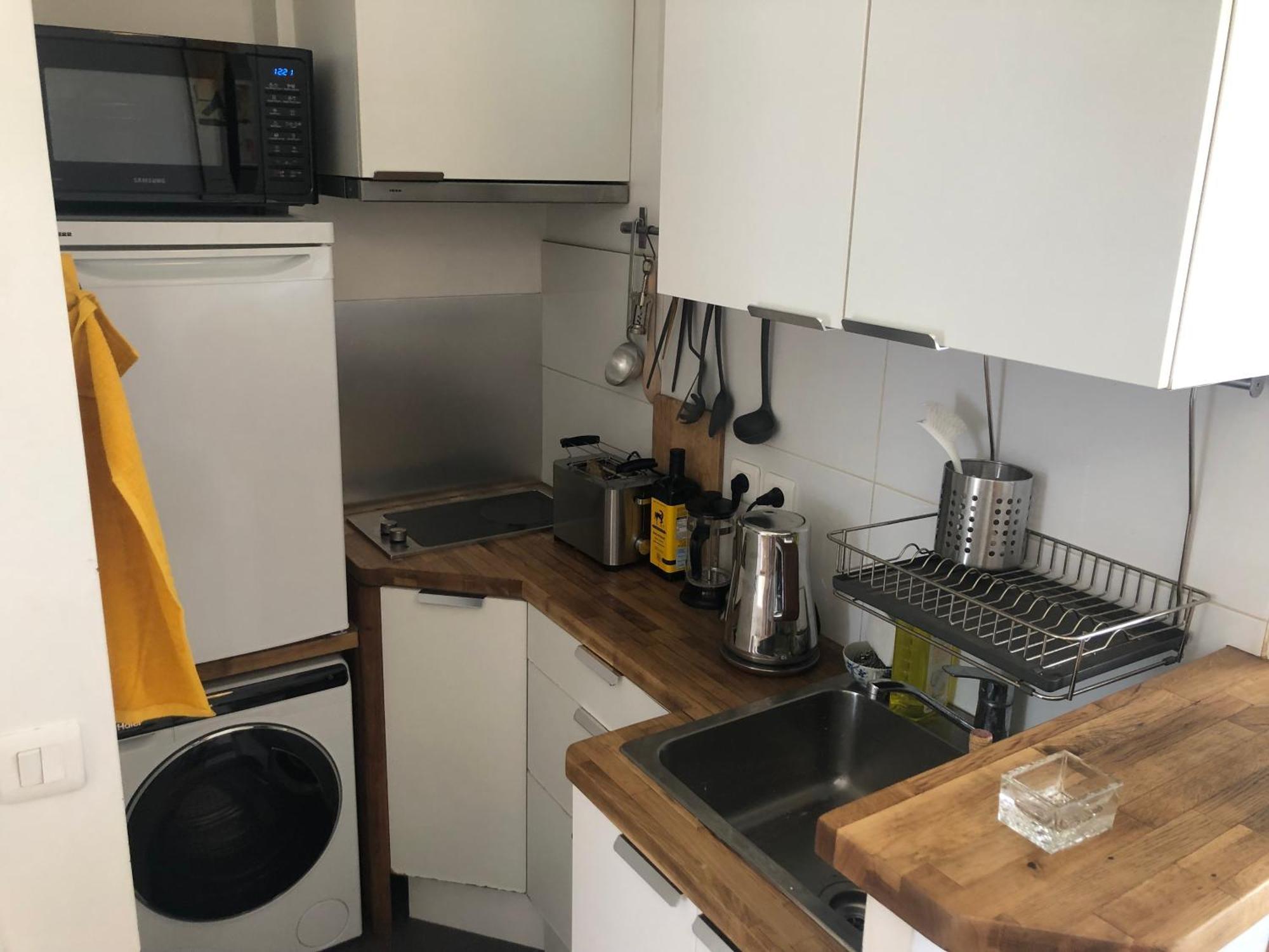 2 Pieces Sous Les Toits 6 Personnes Calme Lumineux Equipe Paris