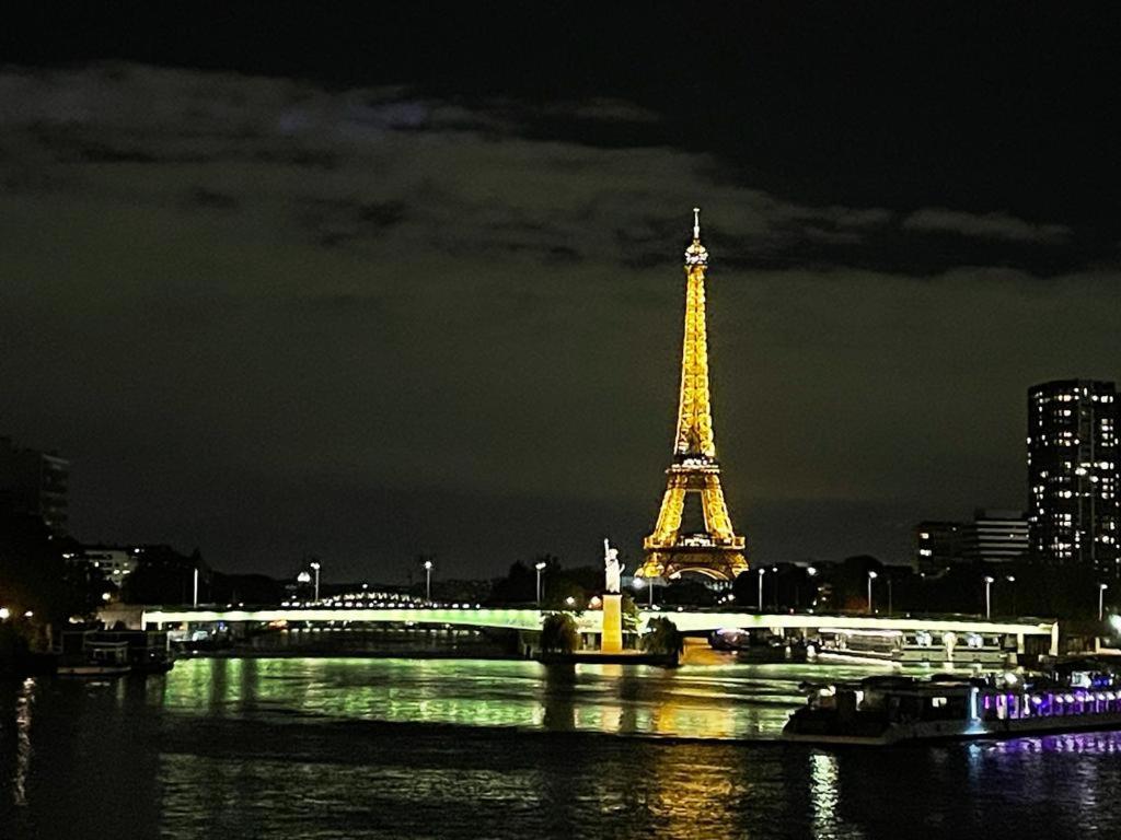 Double In Beautiful Paris