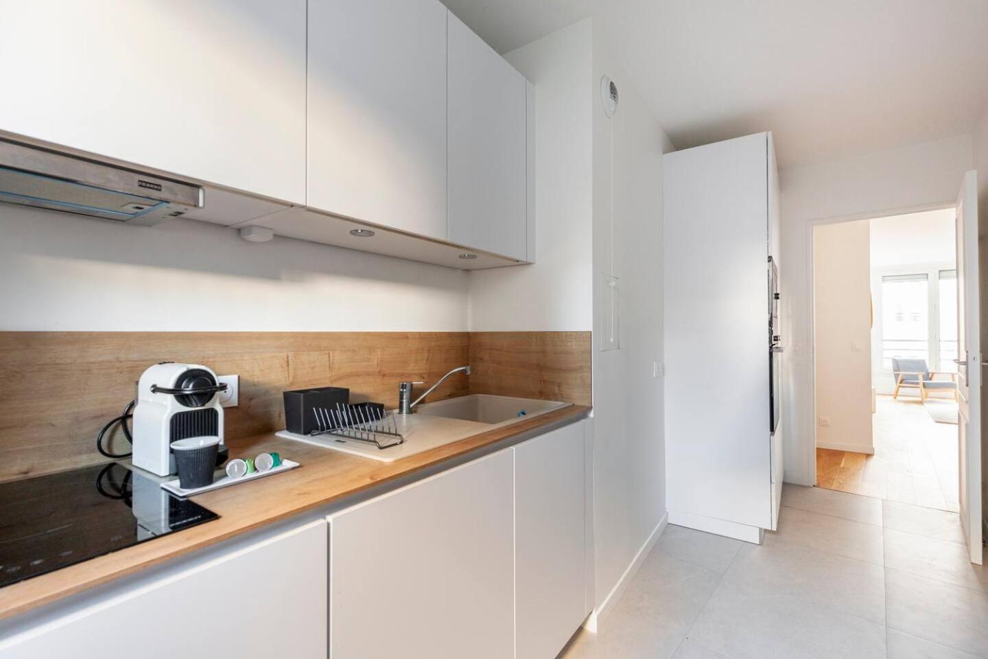 Appartamento 3 Bedroom Flat Close Montmartre Parigi
