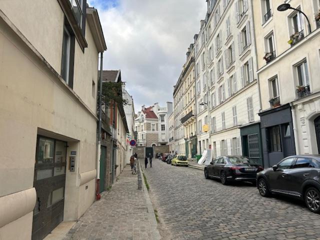 Sacre Coeur Montmartre Et Tour Eiffel, 8 People, *