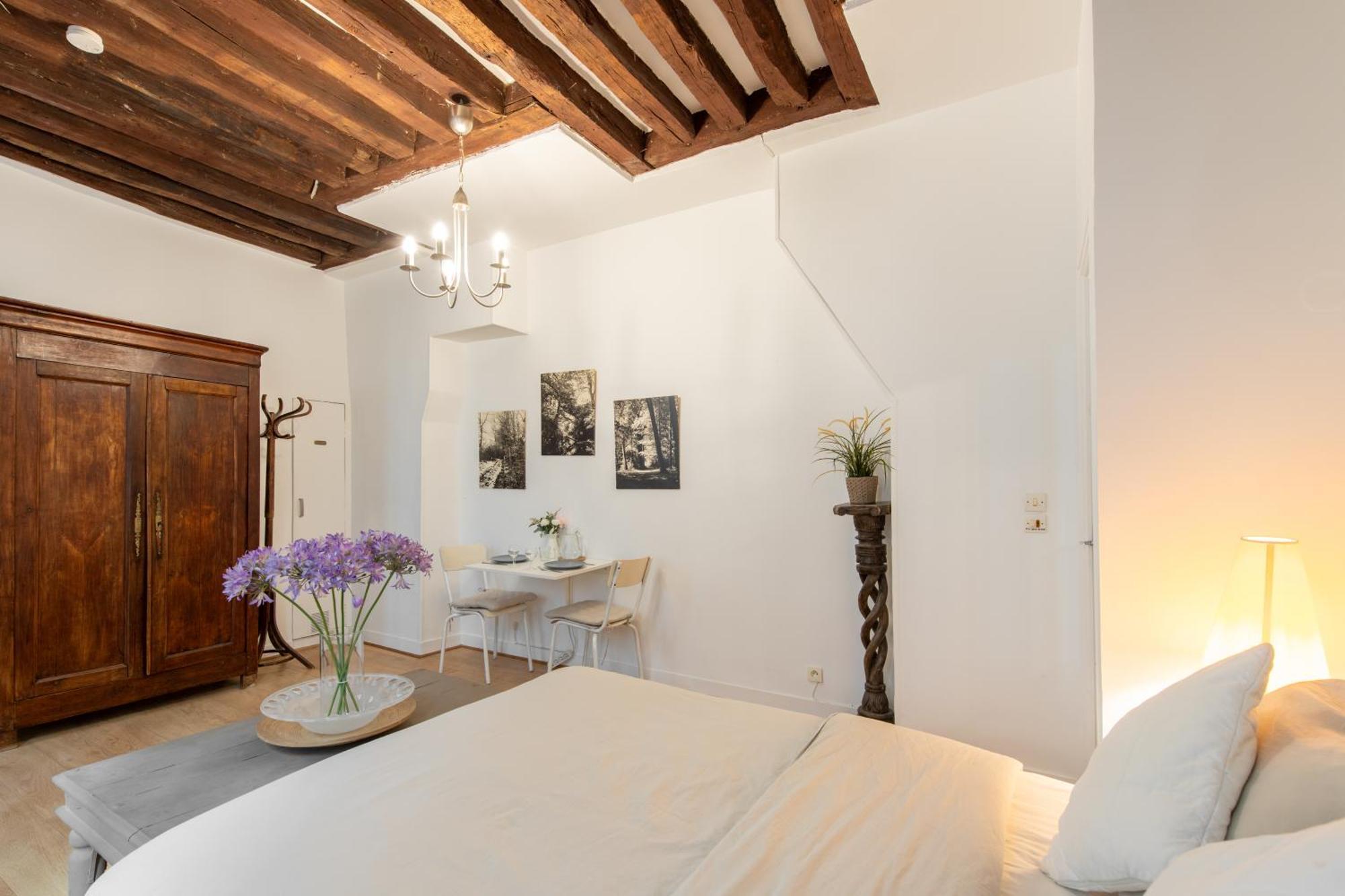Geranimus Beauregard: Heart Of Apartment Paris