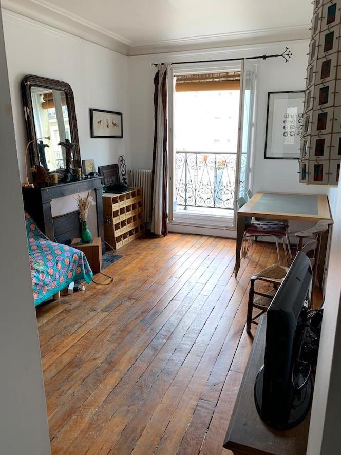 Stylish Flat With Balcony Facing South * Paris