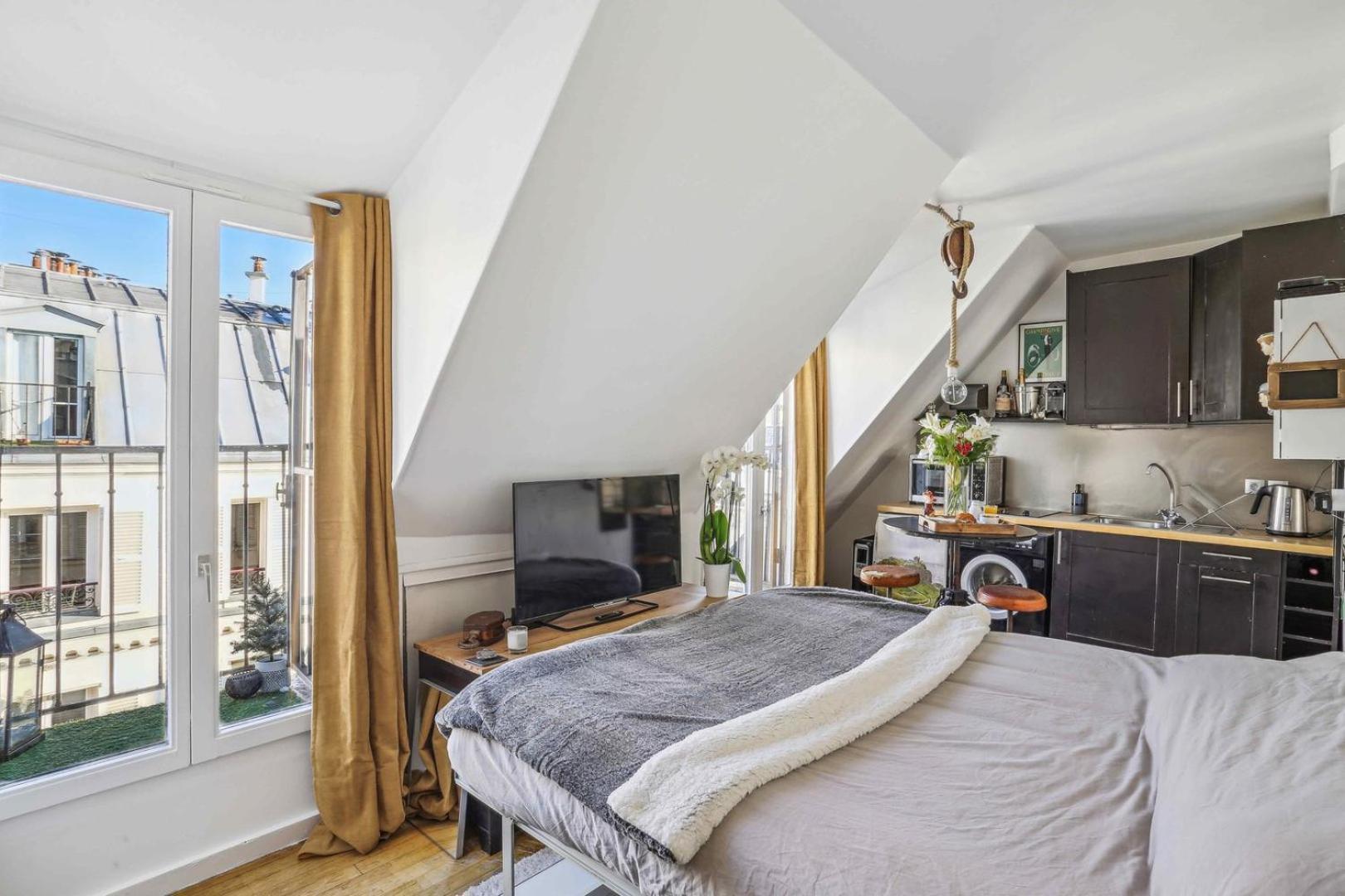 Le Joyeux Dans Les Hauteurs De Montmartre * Parigi