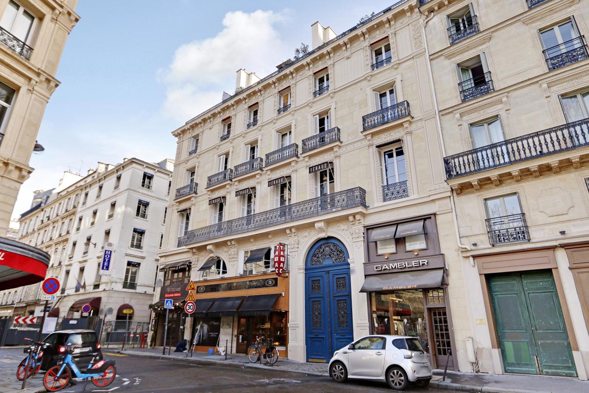 Pick A Flat's In La Madeleine-opera - Rue De L'arcade Paris