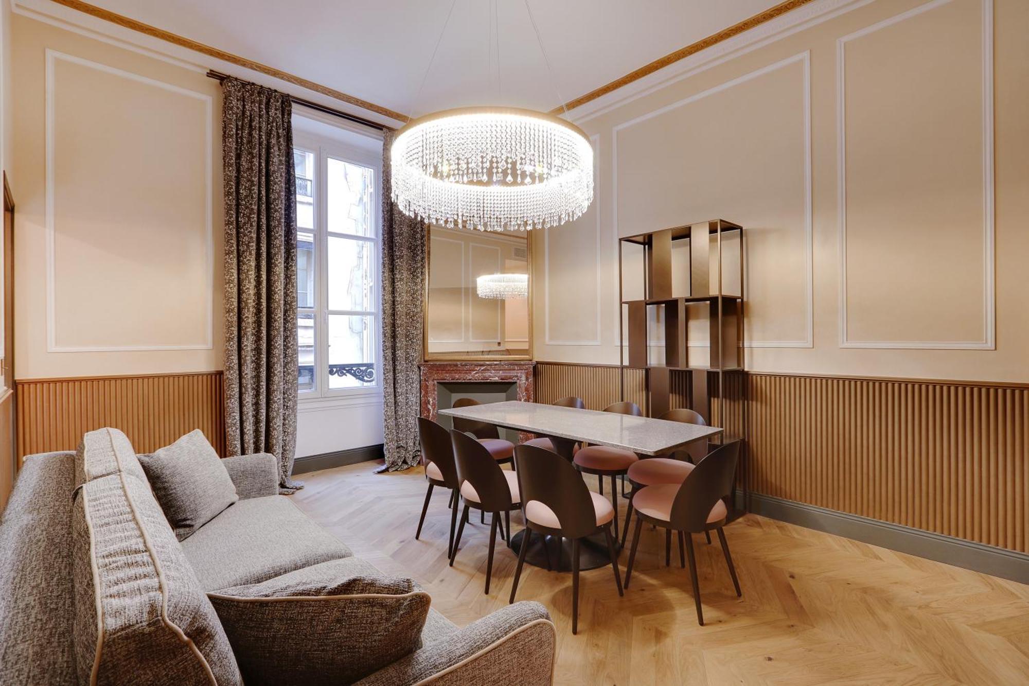 Pick A Flat's In La Madeleine-opera - Rue De L'arcade * Paris