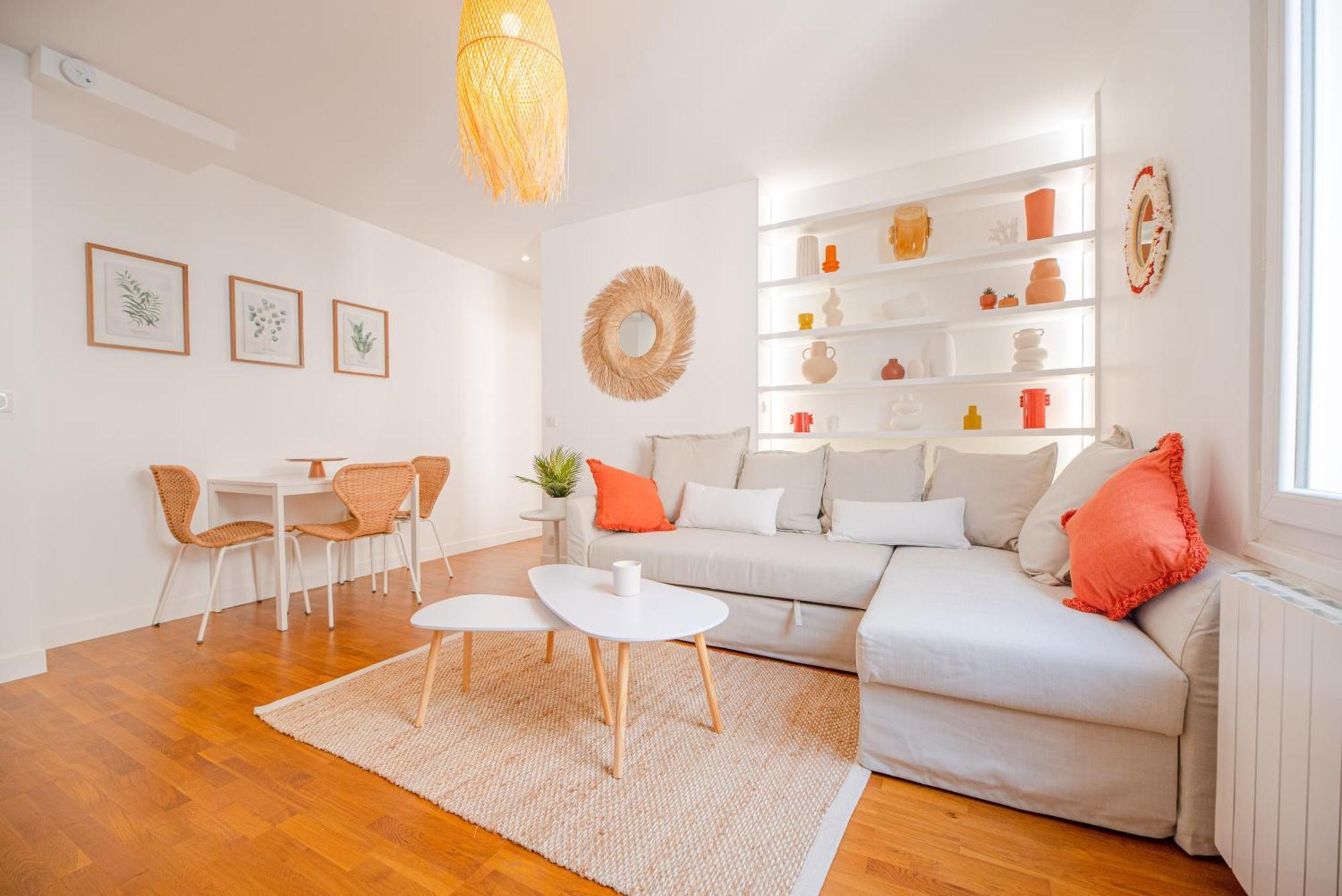 Stunning Flat In Paris