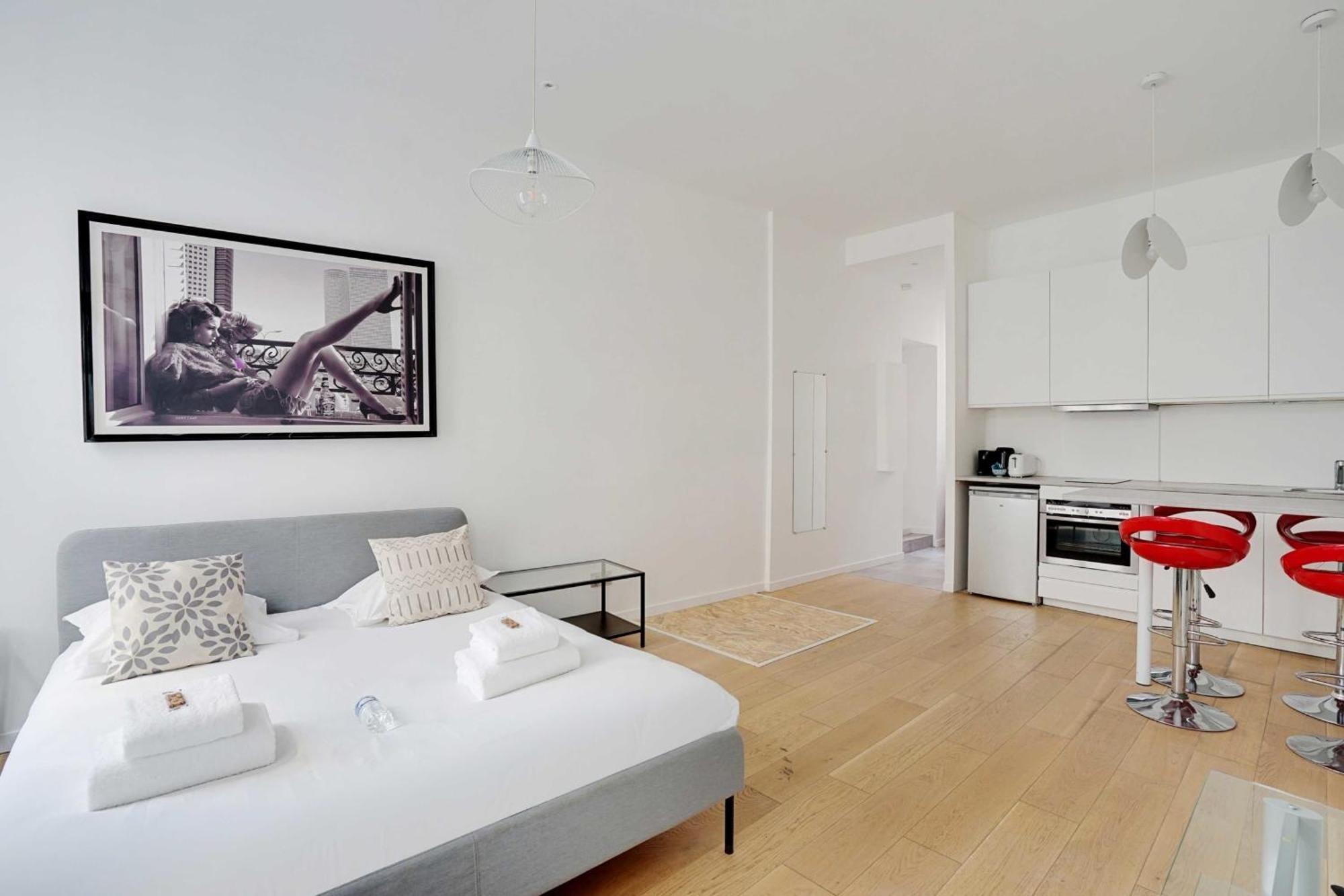 Charming Refurbished Studio -maraisbeaubourg Appartamento
