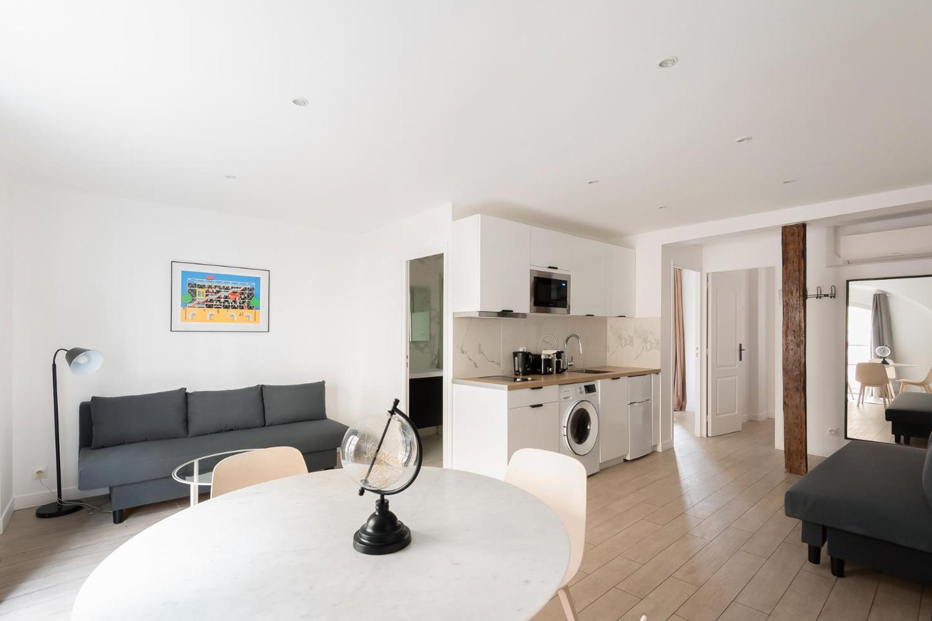 In The Heart Of The Marais With Air Conditioning Paris