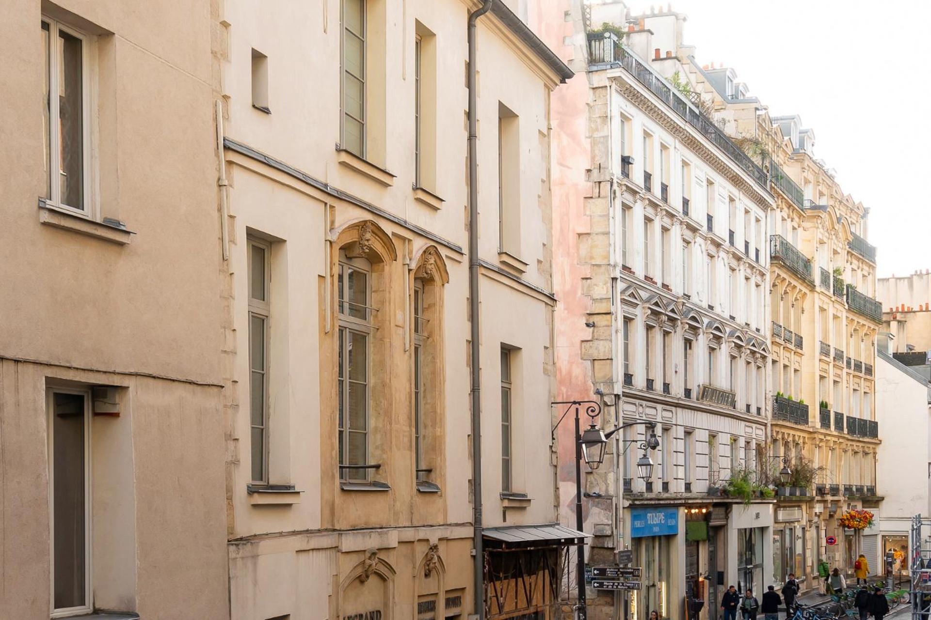 In The Heart Of The Marais With Air Conditioning Apartment *