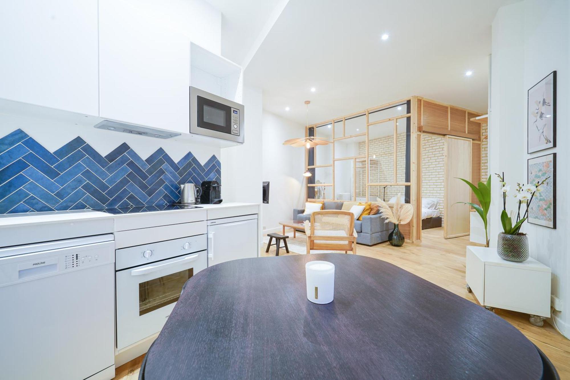 Parisuites Canal Saint Martin Luxe & Chic & Cosy Apartment *